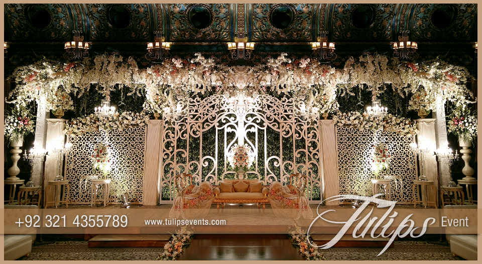 Fairy wedding gate stage design ideas in Pakistan 12