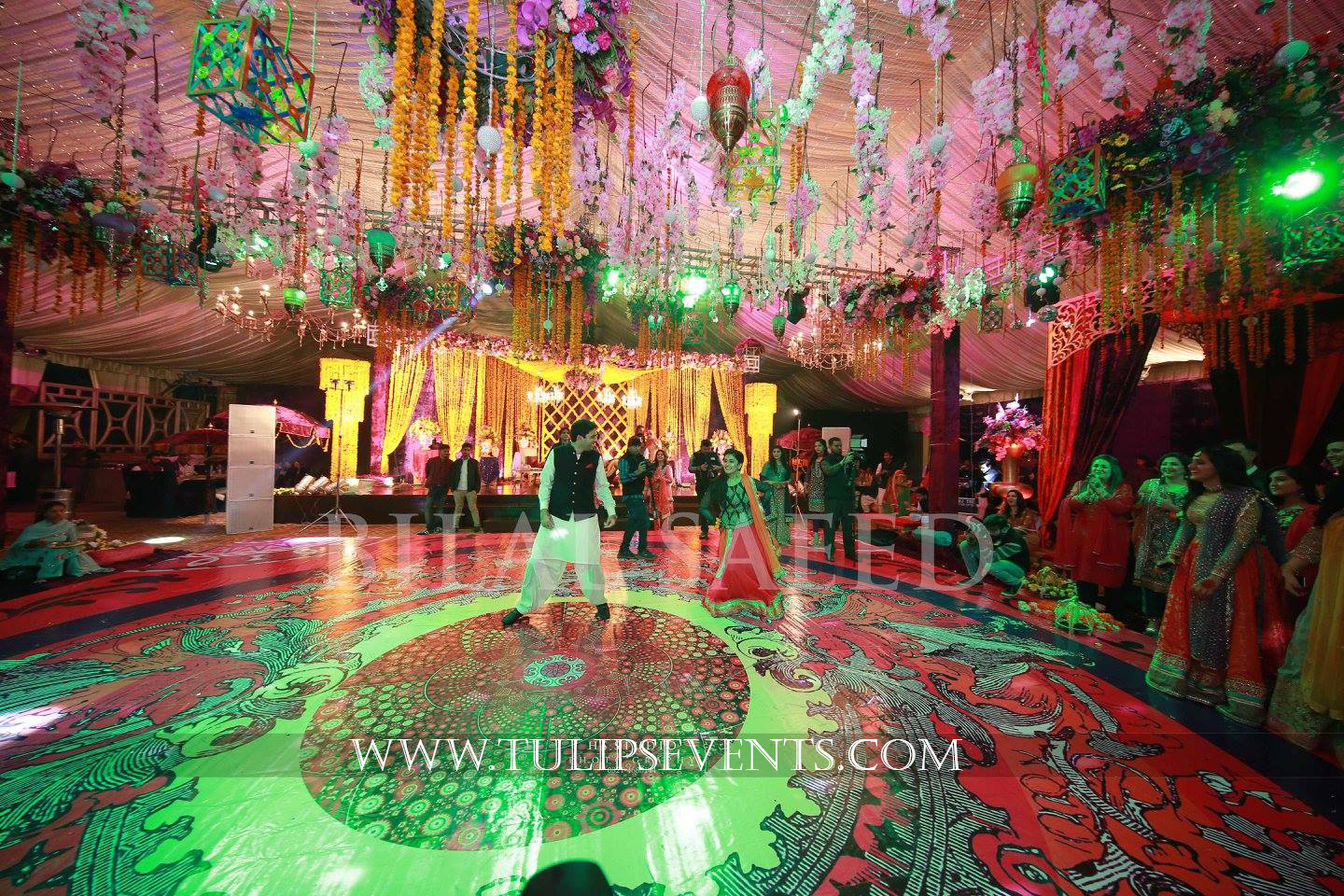 Enchanted mehndi stage dance floor roof decoration ideas in Pakistan (1)